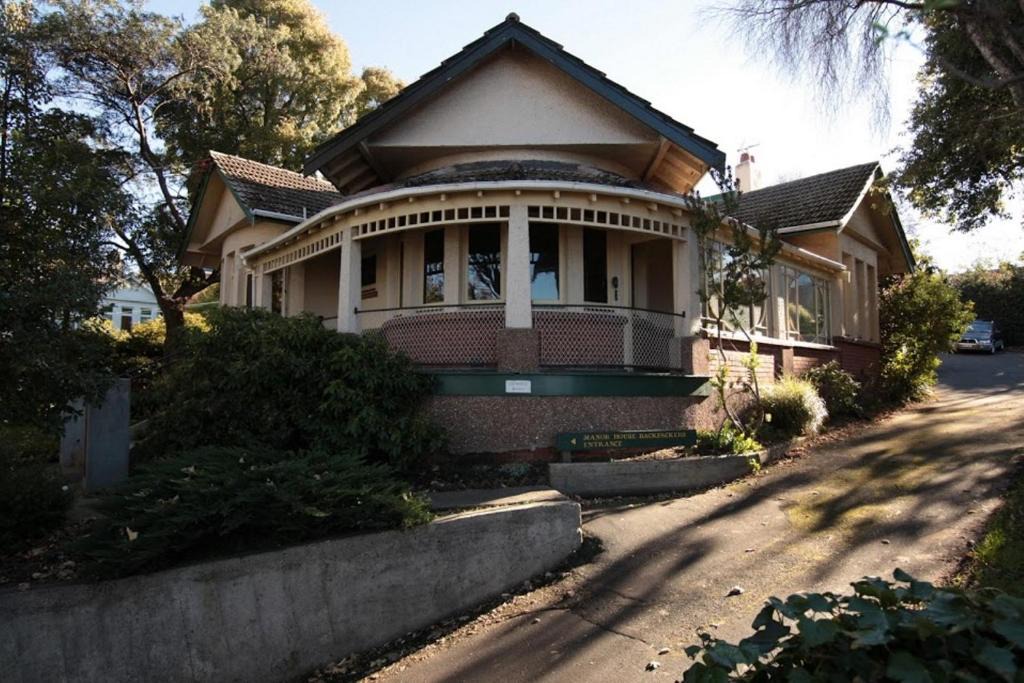 Dunedin City Centre Hostel | Manor house backpackers