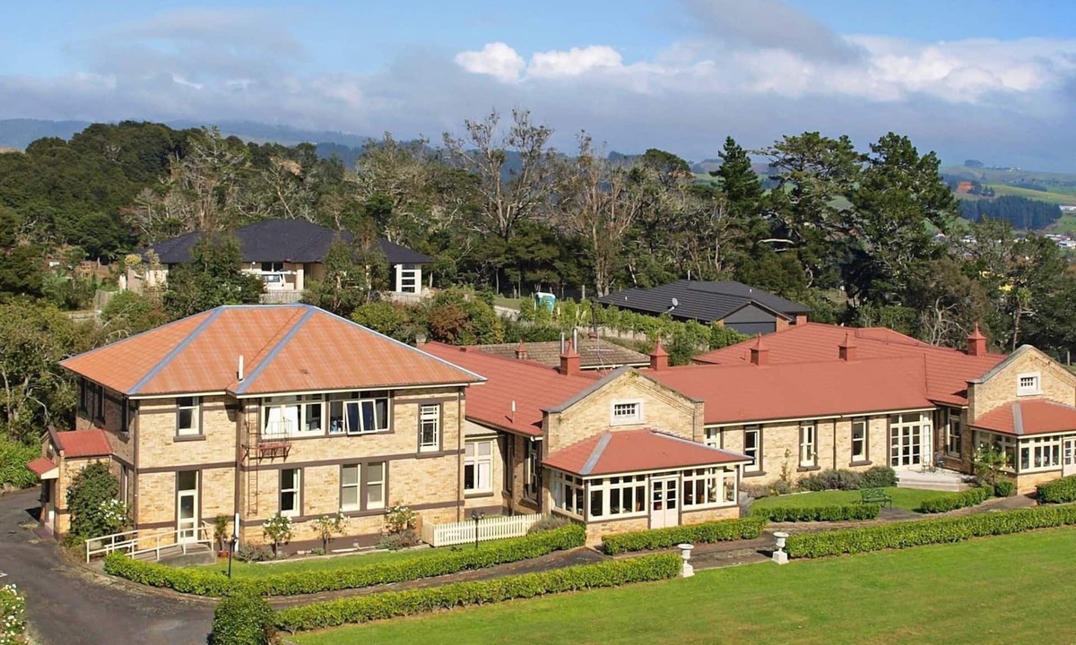 Huntly House | Manor Views