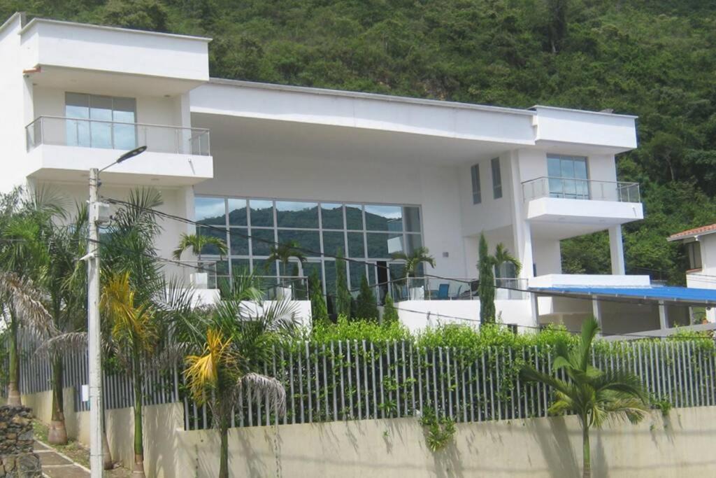 San Gil Villa | MANSION DE ALTO STANDING - PARA 12 HUESPEDES