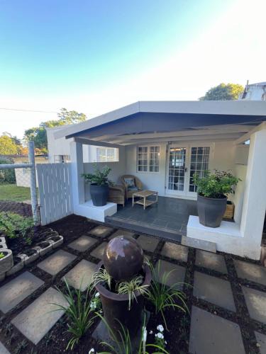 Hilton Bed & Breakfast | Maple and Vine