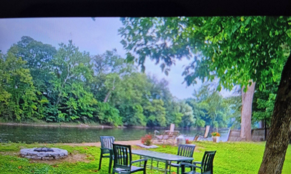New Milford Hotel | Maple Leaf Motel
