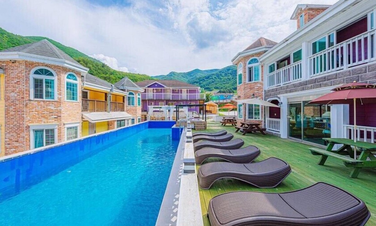 Jeongseon House | maple pension