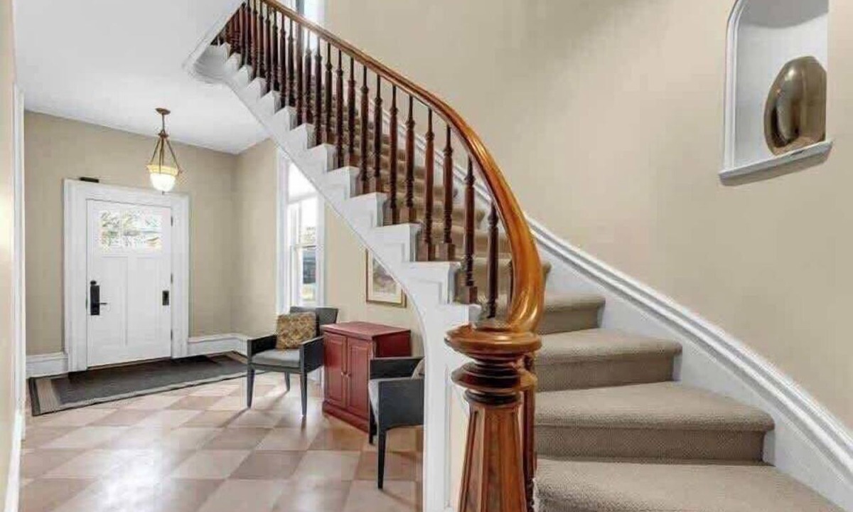 Grand Rapids Apartment | Maple Suite - Historic Charm, Modern Luxury, Free Parking