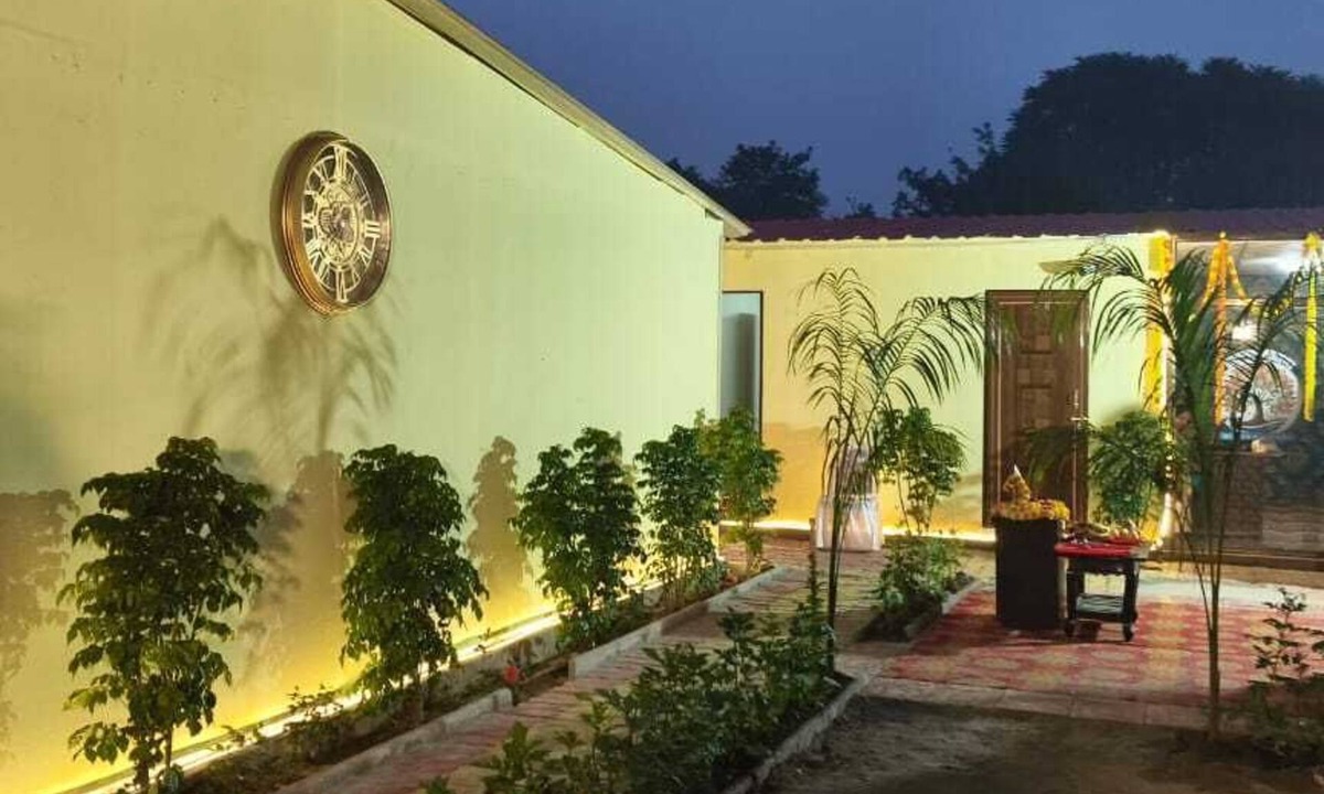 Naini Hotel | Maple Tree resort & restaurant