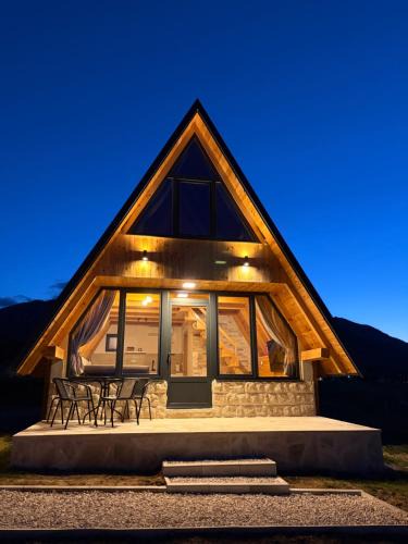 Virak House | Maple Valley