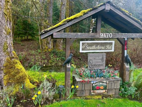 Honeymoon Bay Bed & Breakfast | Maple Woods B&B