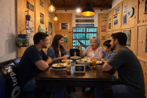 Jardin House | Maravilla de cabaña grupal 5-10 personas parking, wifi, campestre, cercana