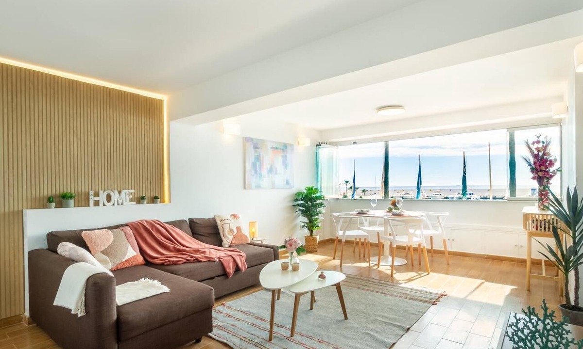 Marbella Seafront Promenade Apartment | Marbella Beach Front Suite Apartment