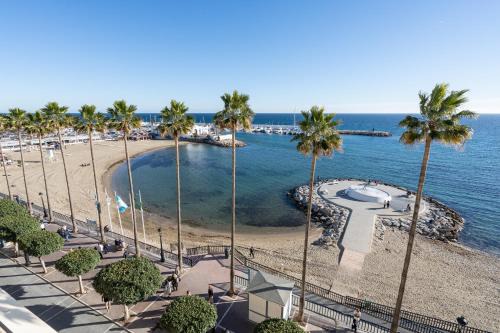 Marbella Seafront Promenade Apartment | Marbella Beachfront Studio with Stunning Sea Views