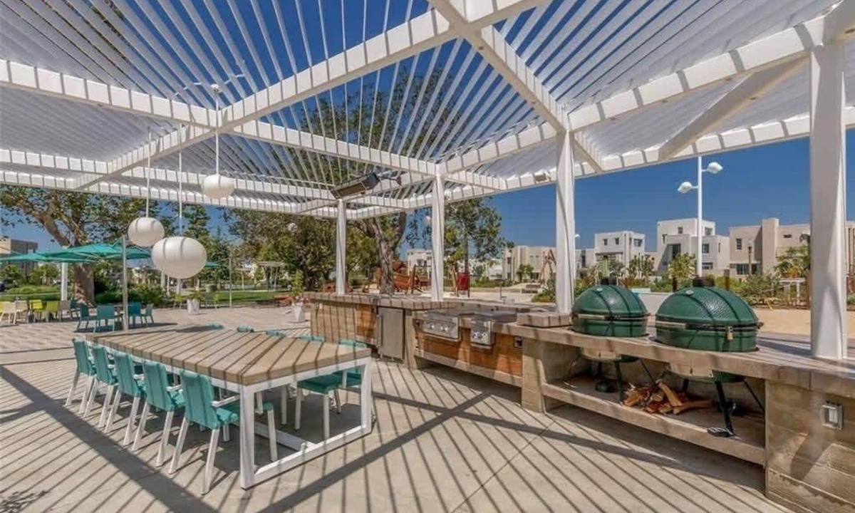 Irvine House | @ Marbella Lane – Chic Stay In Prime Irvine Area