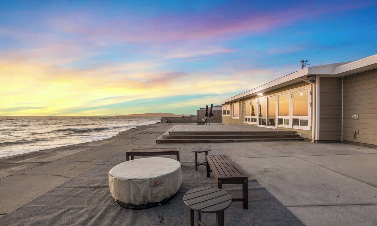 Sharp Park House | Marbella Lane-Oceanfront Retreat w Stunning View