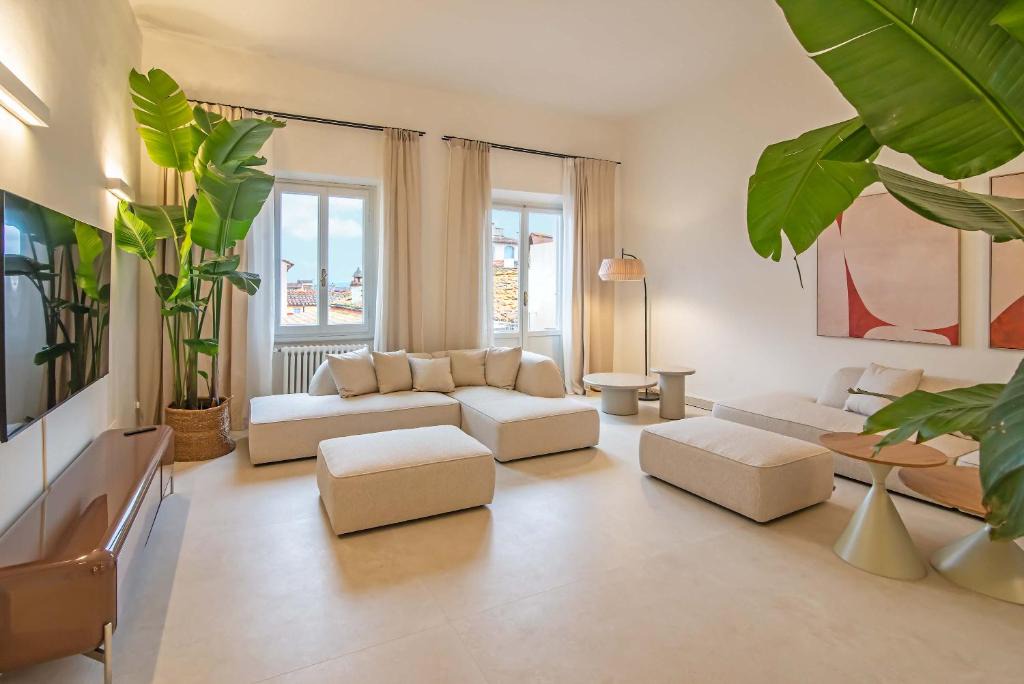 Duomo Apartment | Marble with view MDR Apartments Collection