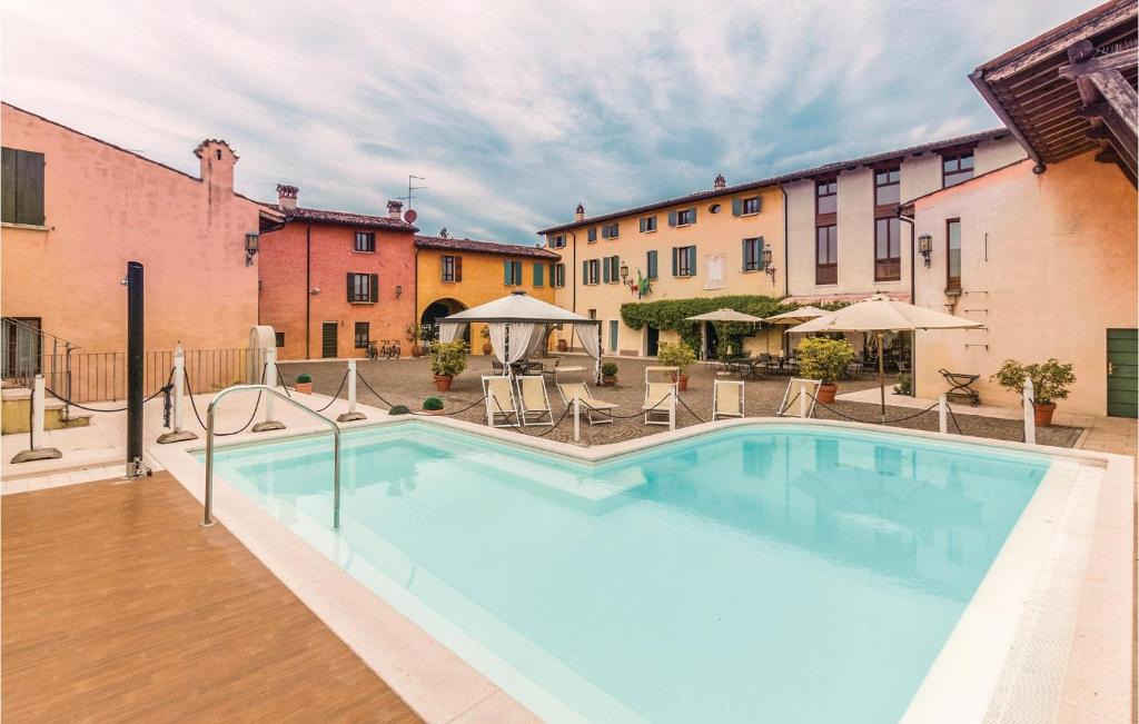 Castellaro Lagusello Apartment | Marco Polo