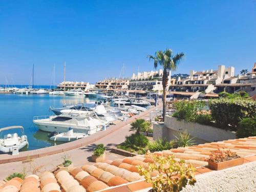 Port Cogolin Apartment | Marcogblan - Superbe T4 refait à neuf avec vue port