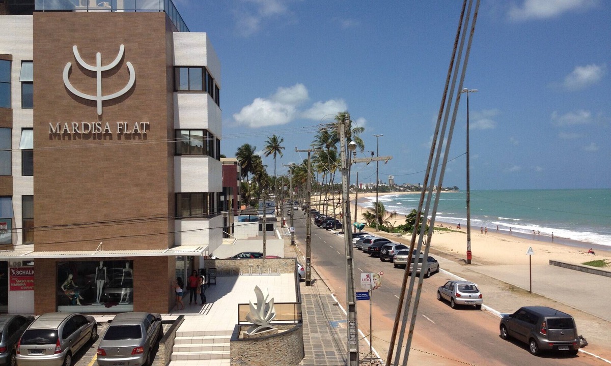 Manaira Apartment | Mardisa Flat, beachfront, next to Mag Shopping.