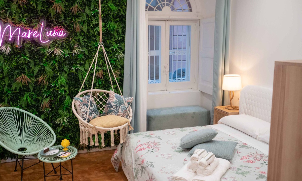 Vittorio Emanuele Bed & Breakfast | Mareluna Rooms
