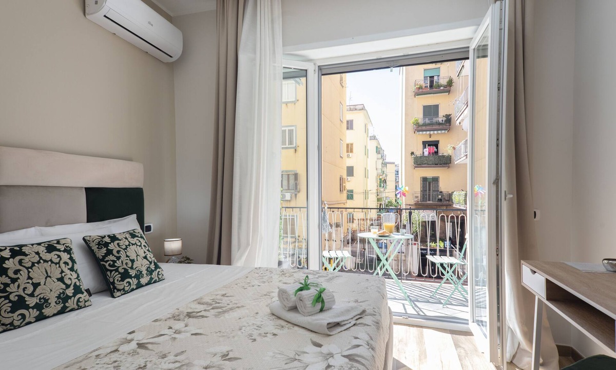 Fuorigrotta House | MarGab Bed & Breakfast