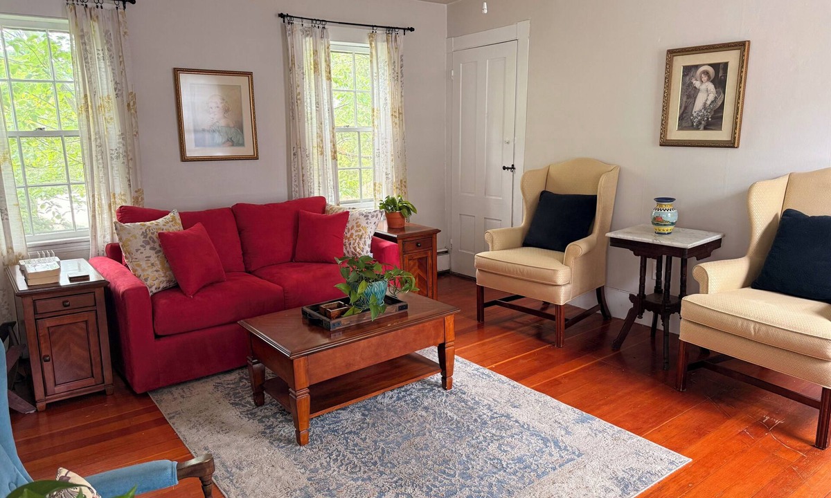 Salem Apartment | Mariam's On Becket
