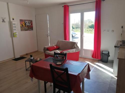 Chateau-Gaillard Apartment | Marina & Alex