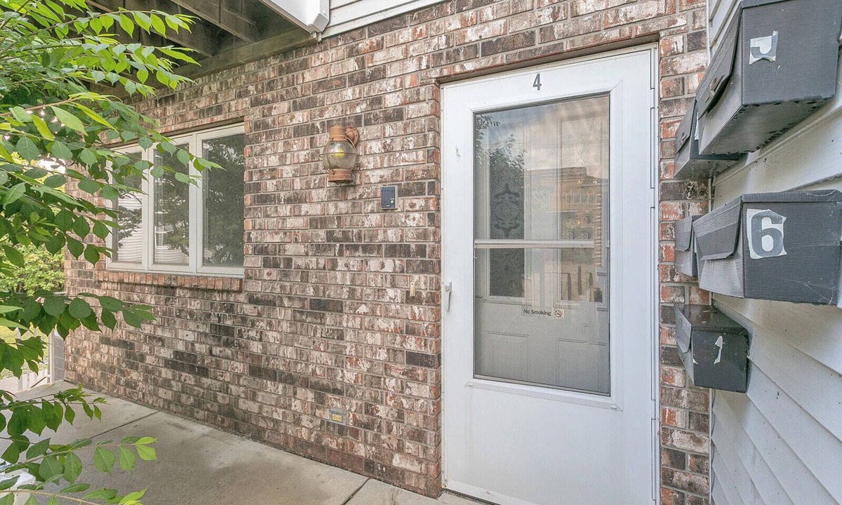 Algoma Condo | Marina-Front Retreat - Steps to Beach, Wine & Water