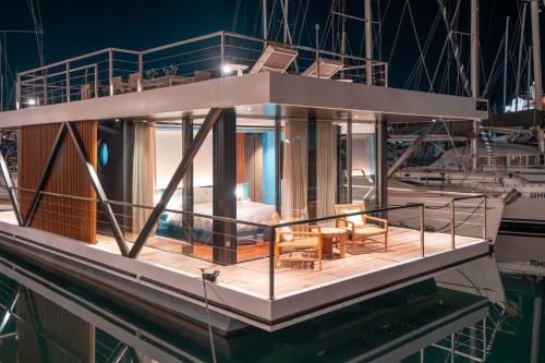 Loano Boat Rental | Marina Suite