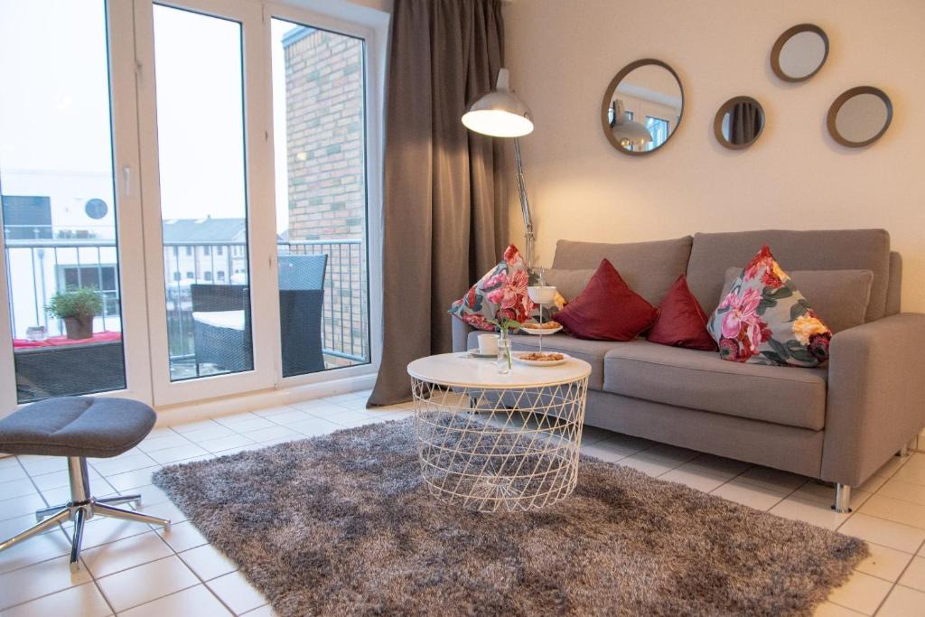 Cuxhaven Apartment | Marina View
