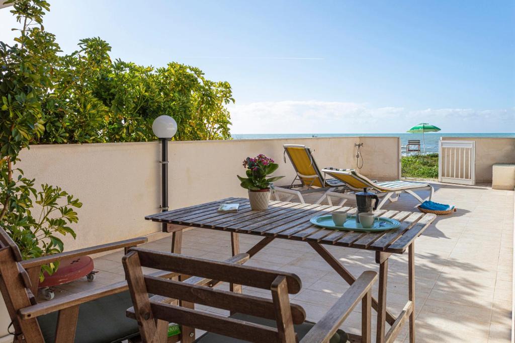 Punta Secca House | Marinella sul mare