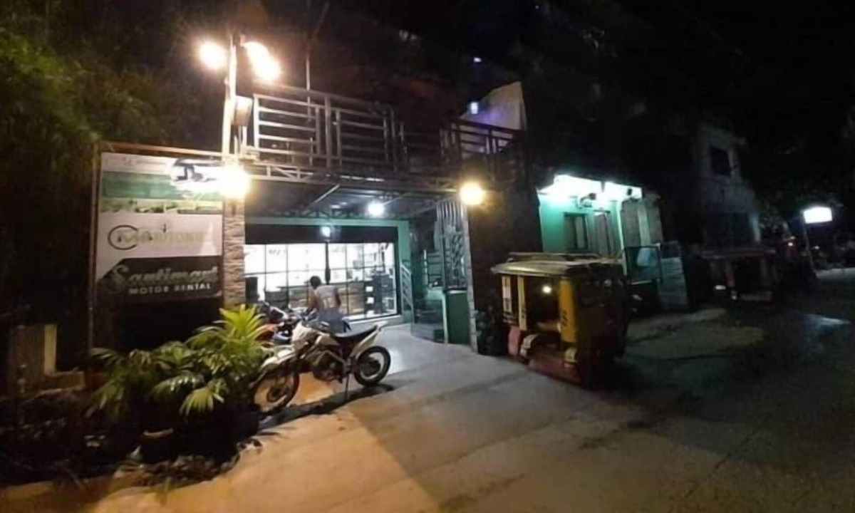 Coron Town Proper House | Maritonies Place