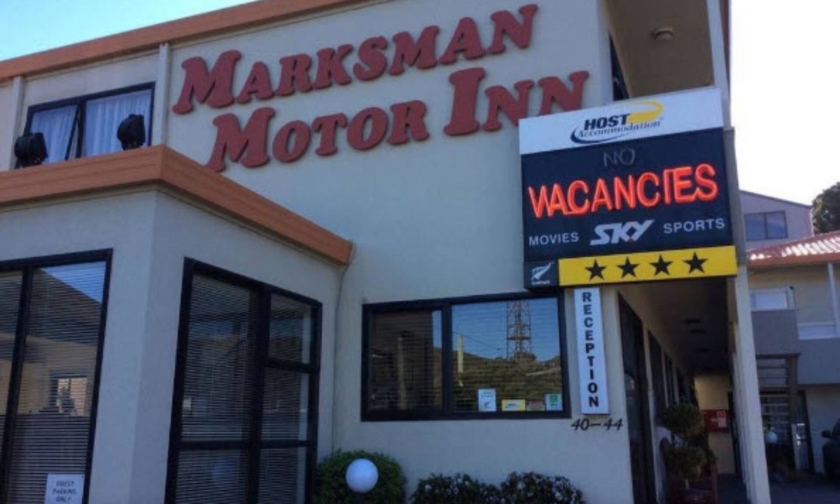 Wellington Hotel | Marksman Motor Inn