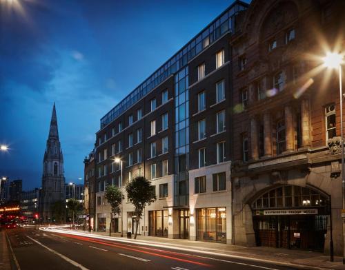 Bishop's Hotel | Marlin Waterloo