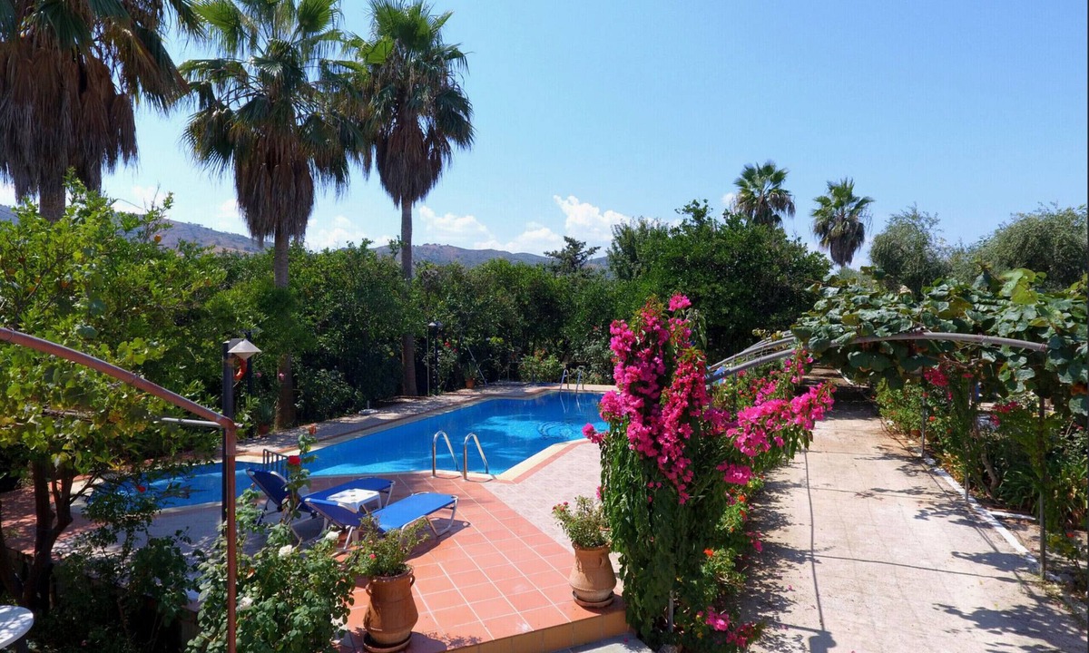 Varipetron Villa | Maros Spitaki