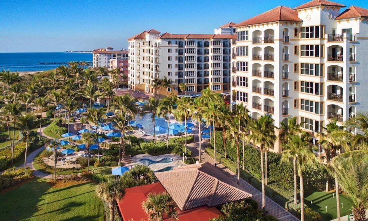 Palm Beach Shores Hotel | Marriott's Ocean Pointe Studio- The glitz & glamour of Palm Beach Shores