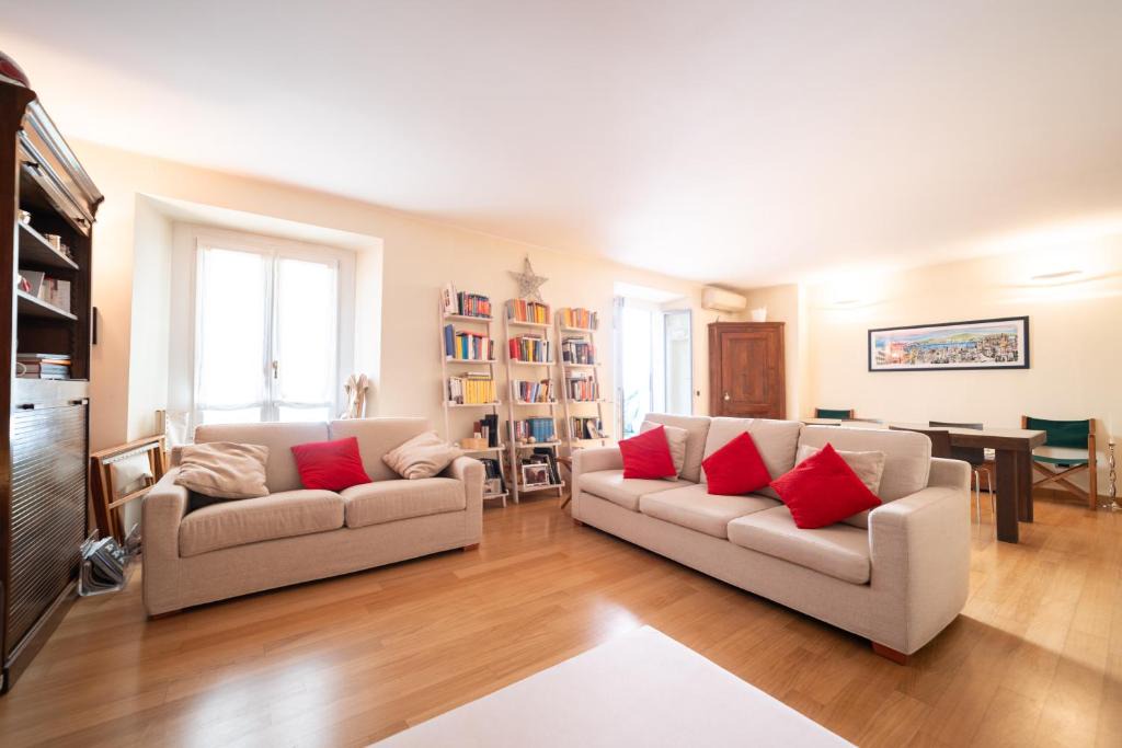 Porta Volta Apartment | Marroncelli Loft & Terrace