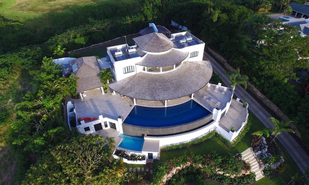 Lancaster Villa | Martello House in St James by Personal Villas - Stunning Modern Luxury Villa