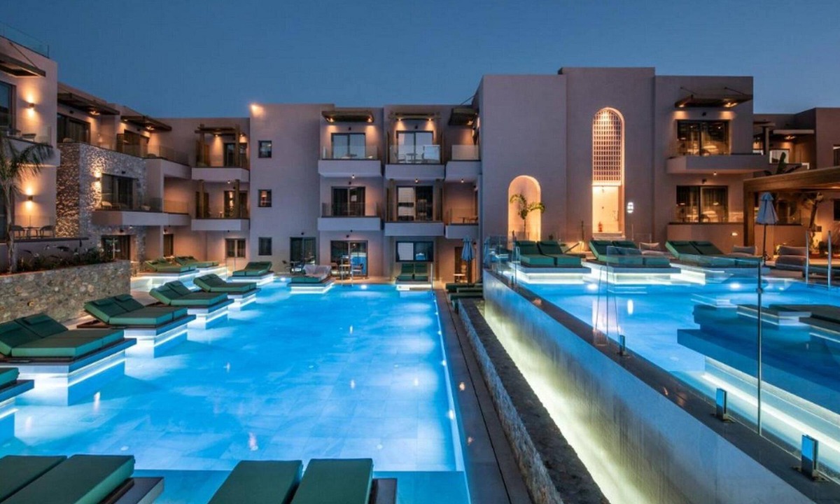 Analipsi Villa | Marvellous Chersonisos Suite | Rades Suite | Adults Only | Private Furnished