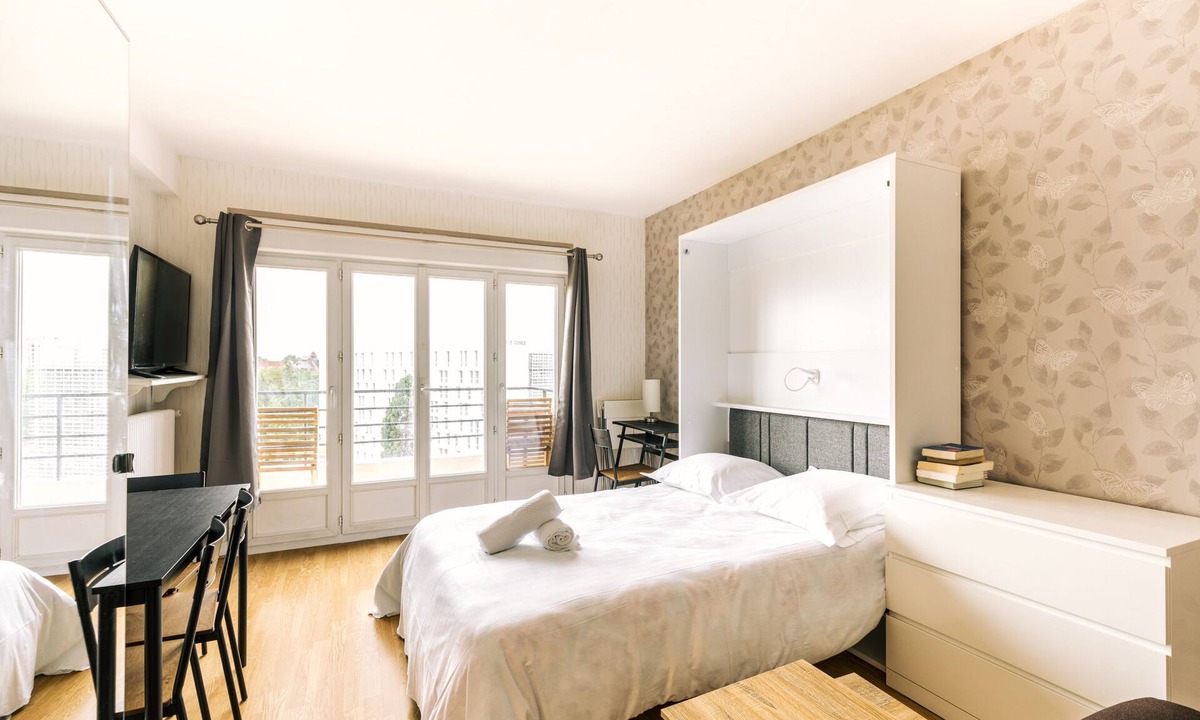 Parc-de-Montsouris Apartment | Marvellous Studio in Paris-14