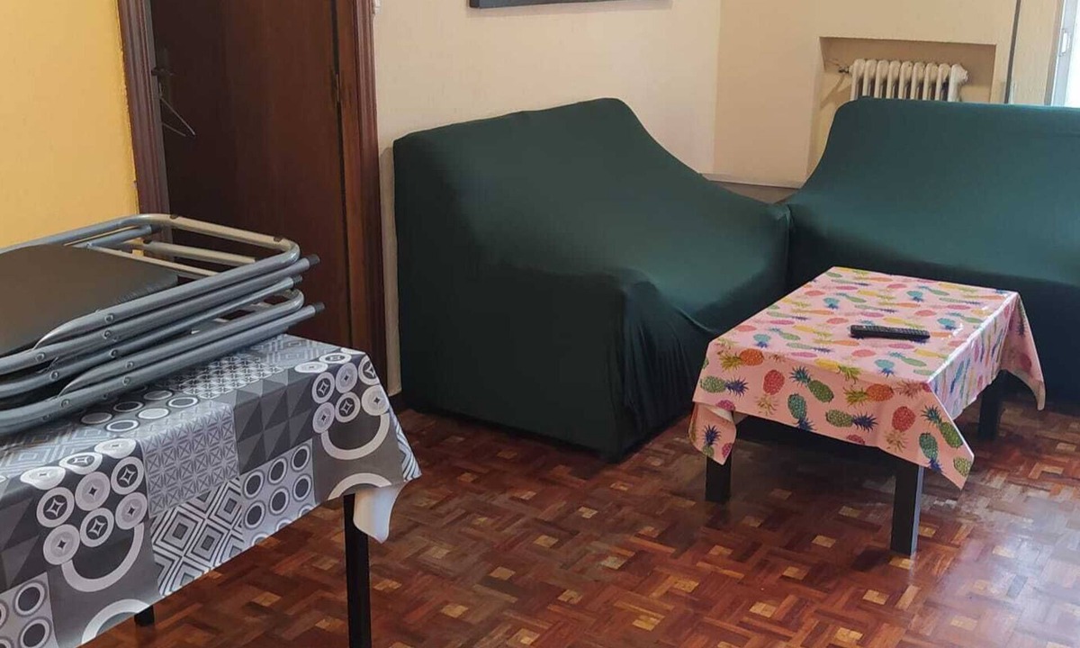Mostoles Apartment | Marvelous 2-bedroom apartment with WiFi in Móstoles