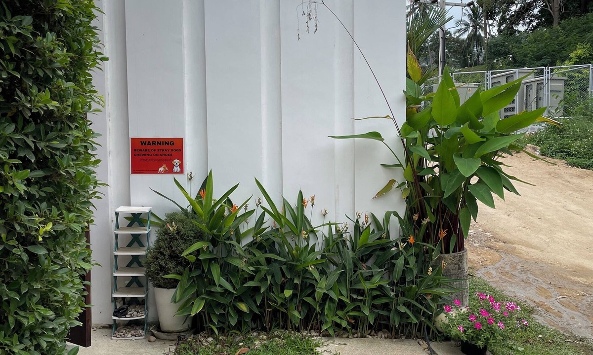 Maret Villa | Marvelous 2-bedroom villa with AC in Surat Thani