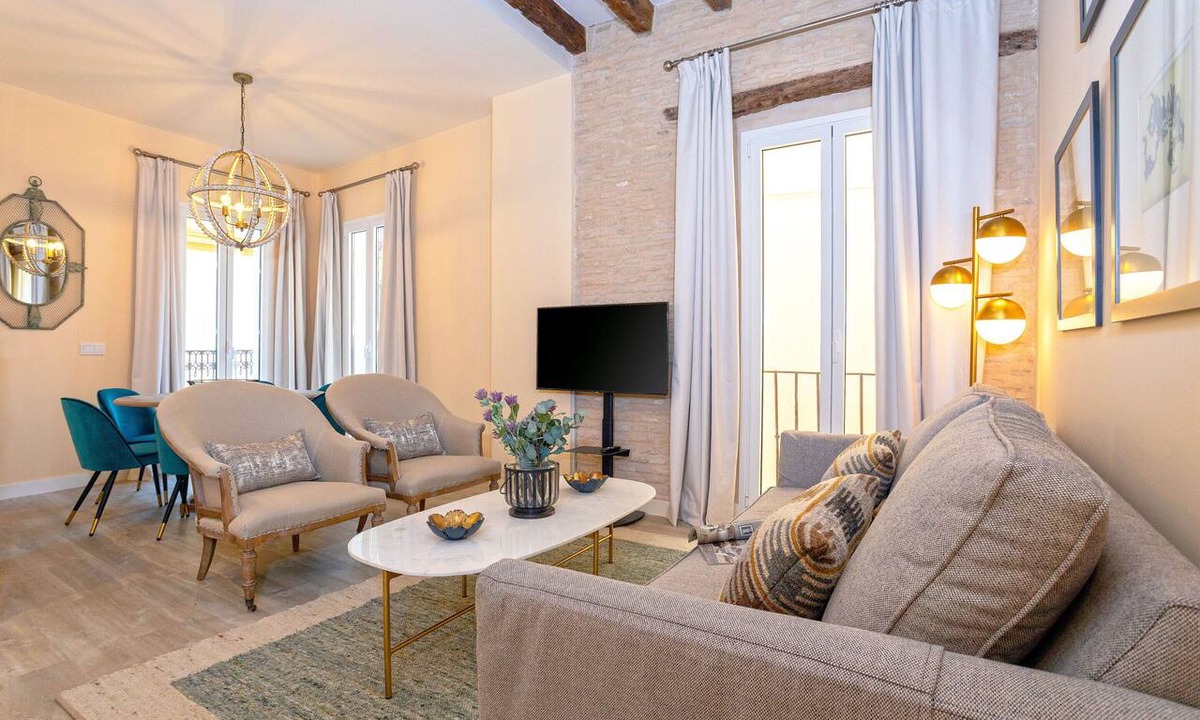 Feria Apartment | Marvelous 3-bedroom apartment in the heart of Seville. Feria IV
