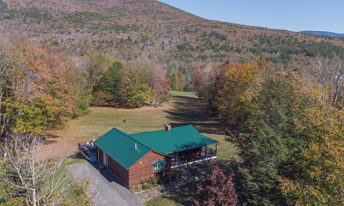 West Kill House | Marvelous 4-bedroom house in West Kill perfect for your getaway