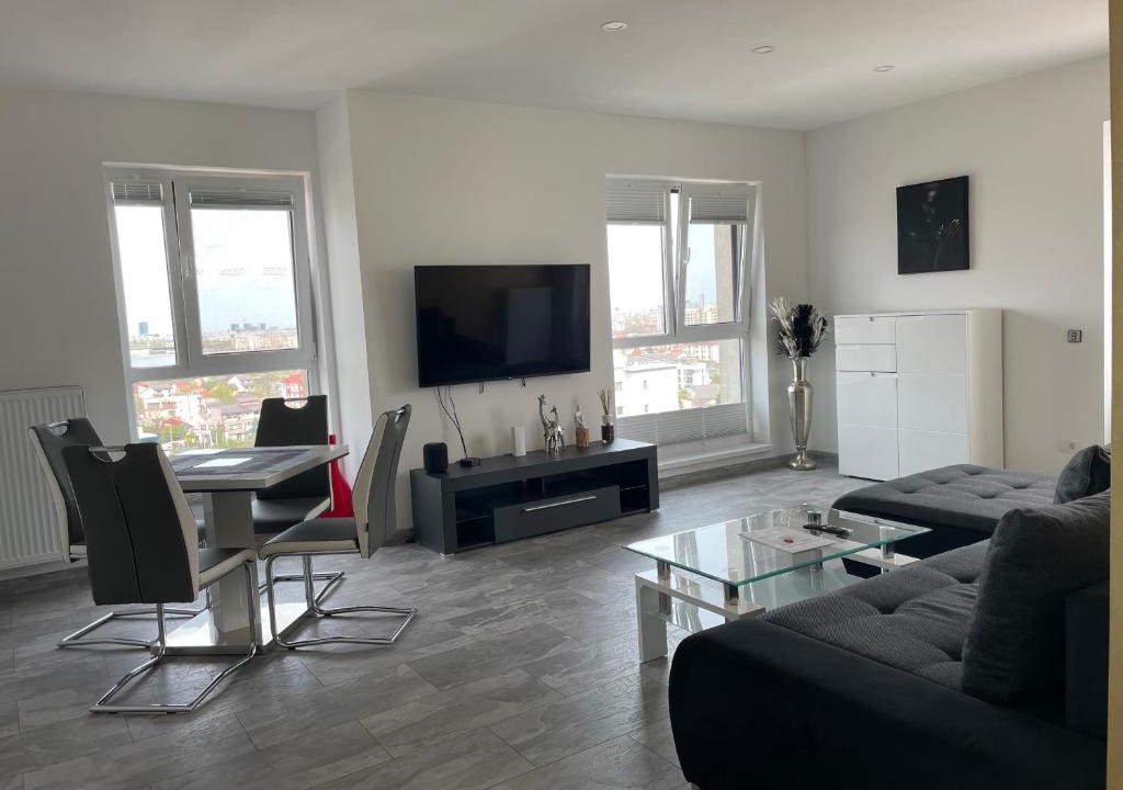 Militari Apartment | Marvelous 4 Room Penthouse Rooftop Terrace W14+W15