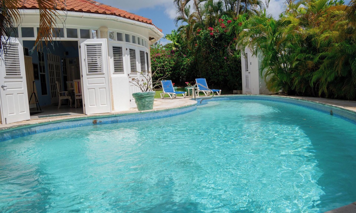 Paynes Bay Villa | Marzalea - by Zenbreak