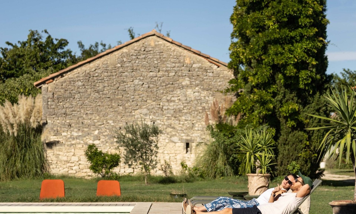 Tarascon House | Mas de Gibre - large house 16 p. with swimming pool in Provence, Arles/Avignon