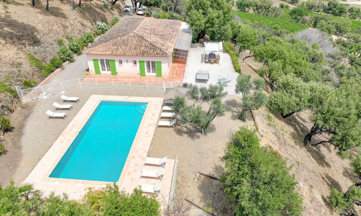 Val de Gilly House | Mas des Chênes by Interhome