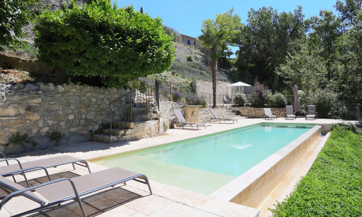 Saint-Martin-de-Castillon House | Mas Provençal dans un petit hameau avec vue panoramique sur le Luberon
