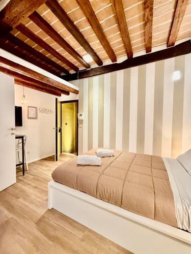 Old Town Apartment | Masone Home