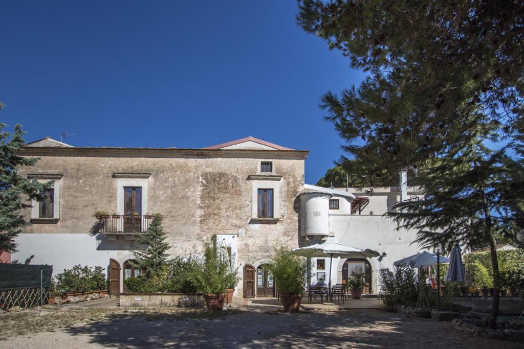 Montegrosso House | MASSERIA CITULO Il Pino grande