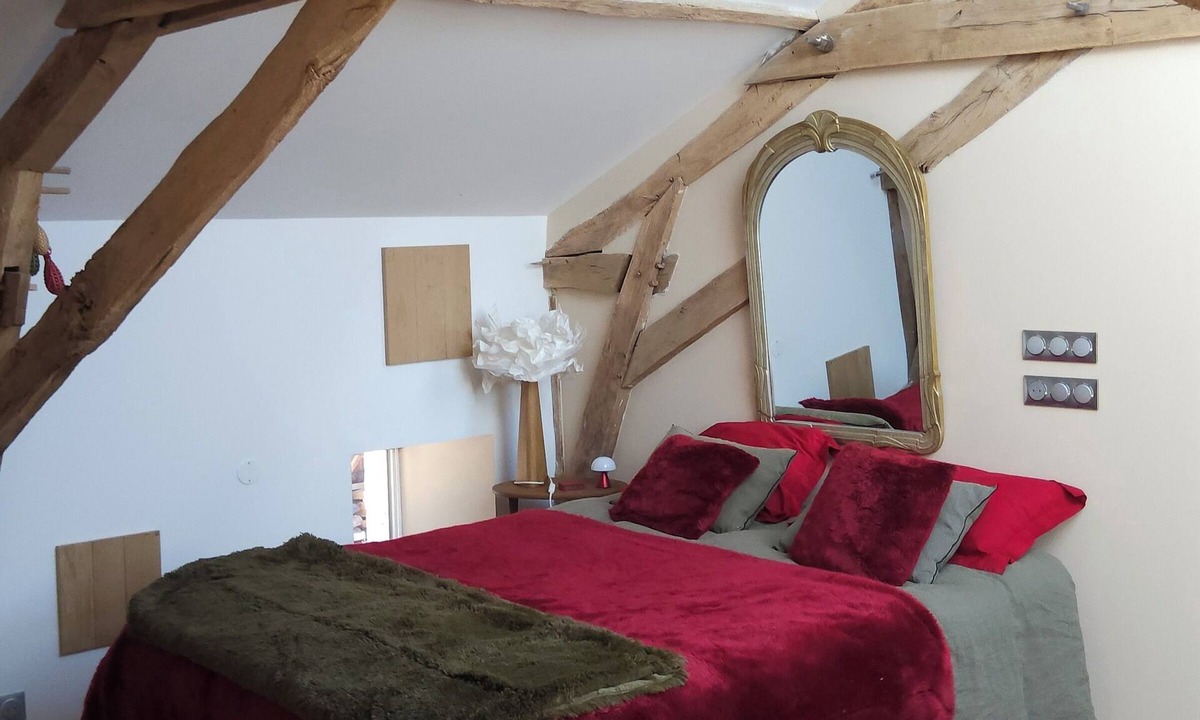 Vergt Bed & Breakfast | Master bedroom 50 m2 Great comfort 5 minutes from Lac de Neufond