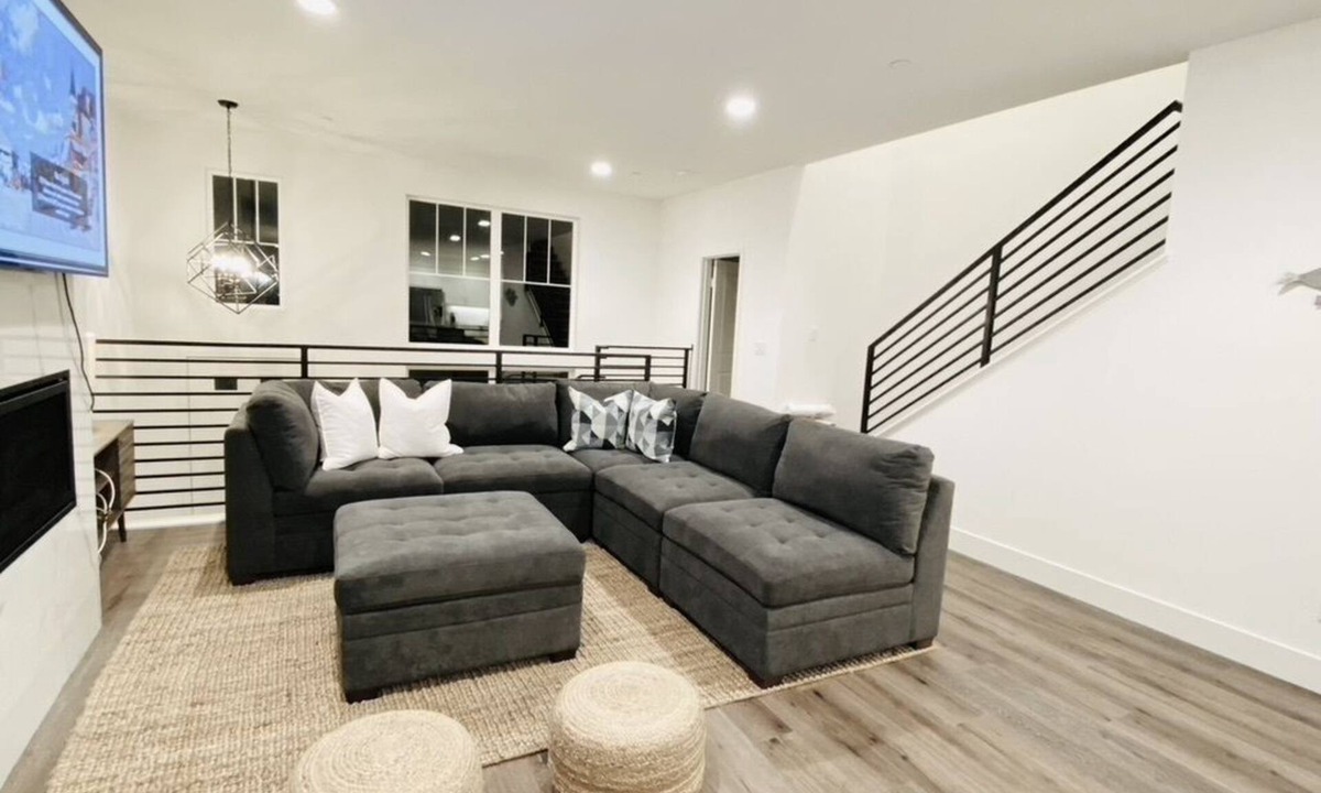 Carlsbad Village House | Masterpiece Townhome Steps to The Beach