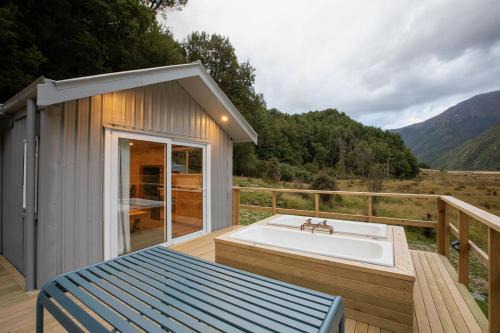 Lumsden House | Mataura River Hideaway